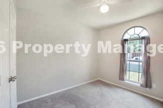 1606 Prickly Pear St - R15 - Green Team