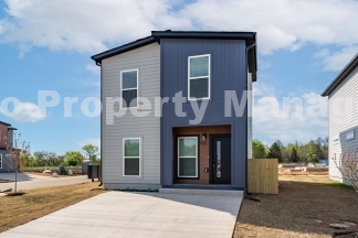 Newer 3BR Centerton Gem: Modern Living with Lawn Care Included!