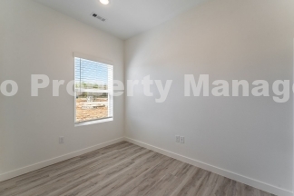 Newer 3BR Centerton Gem: Modern Living with Lawn Care Included!