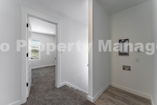 Newer 3BR Centerton Gem: Modern Living with Lawn Care Included!