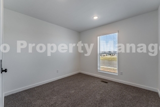 Newer 3BR Centerton Gem: Modern Living with Lawn Care Included!