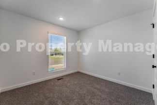Newer 3BR Centerton Gem: Modern Living with Lawn Care Included!
