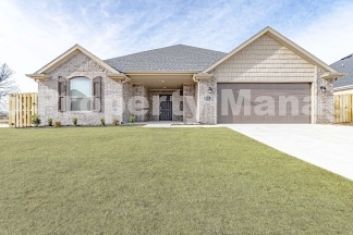 Spacious Fayetteville Home!