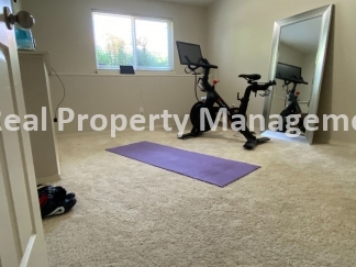 Beautiful Modern Home w/3 Car Garage, Fenced in Yard & Finished Basement