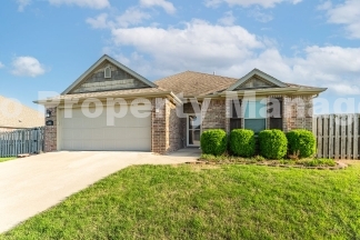 Centerton Charm: 3-Bedroom, 2-Bathroom Rental Oasis
