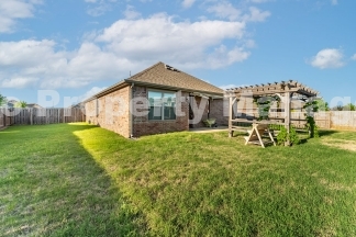 Centerton Charm: 3-Bedroom, 2-Bathroom Rental Oasis