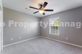Centerton Sanctuary: 3-Bedroom, 2-Bathroom Rental with Expansive Backyard