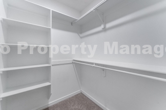Centerton Sanctuary: 3-Bedroom, 2-Bathroom Rental with Expansive Backyard