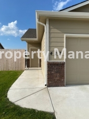 3 Bedroom 2 Bath Duplex  - Maize School Distict