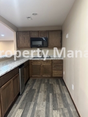 BEAUTIFUL 4 bedroom - 3 bathroom home with outdoor kitchen in Haysville!