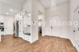 Modern Elegance: Spacious 4-Bedroom Rental in Bentonville
