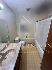 Spacious 2 bedroom apartment $580