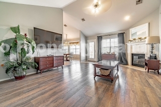 Beautiful Bentonville Home!