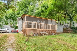 Cozy 2-Bedroom Retreat Near the Lake in Lowell
