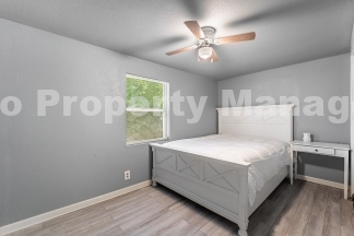 Cozy 2-Bedroom Retreat Near the Lake in Lowell