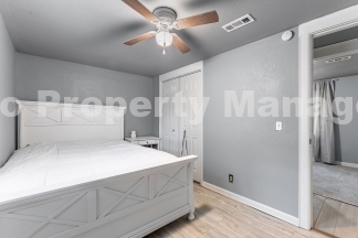 Cozy 2-Bedroom Retreat Near the Lake in Lowell