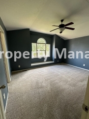 Beautiful Updated 5 Bedroom Home - Derby ,KS