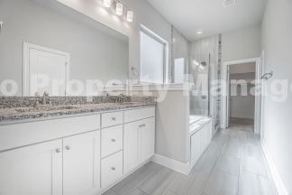 Craftsman Style Home in Bentonville!