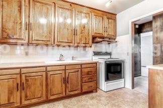 Classic Home in Rogers!