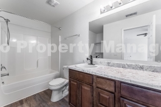 Charming 3-Bedroom Pet-Friendly Home with Fenced Yard in Bentonville