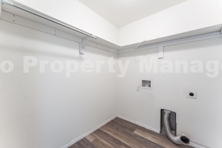 Charming 3-Bedroom Pet-Friendly Home with Fenced Yard in Bentonville