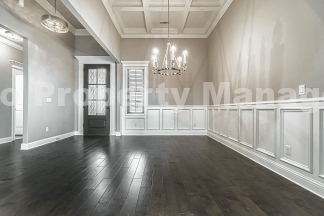 Brick Home in Rogers!