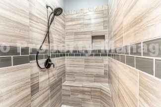 Brick Home in Rogers!