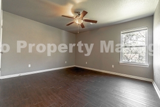 Updated Gravette Apartment!