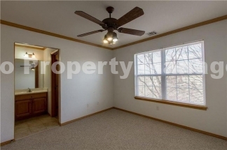 Beautiful Bentonville Duplex - Great Rate!
