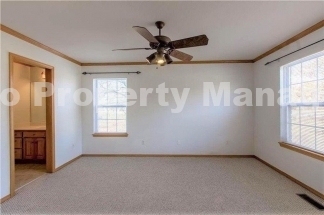 Beautiful Bentonville Duplex - Great Rate!