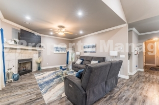 Charming 3-Bed, 2-Bath Pet-Friendly Rental in Pea Ridge with Spacious Layout!