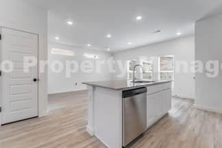 Modern 2-Bed, 2.5-Bath New Build in Bentonville