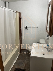 Cute 1 bedroom upstairs apartment $615