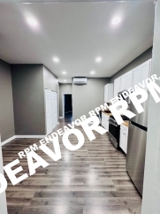 "Chic Urban Retreat: Remodeled 1-Bed, 1-Bath Oasis Awaits!"