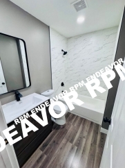 "Chic Urban Retreat: Remodeled 1-Bed, 1-Bath Oasis Awaits!"