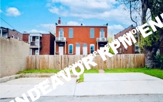 "Chic Urban Retreat: Remodeled 1-Bed, 1-Bath Oasis Awaits!"