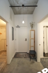 Fully Furnished Studio Condo In the Heart of the Pearl District!