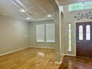 Spacious 4 Bedroom Home with Covered Patio in Cibolo