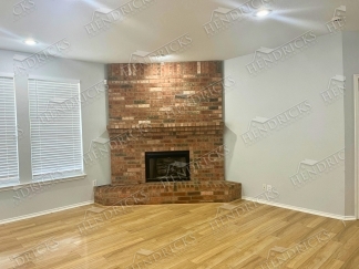 Spacious 4 Bedroom Home with Covered Patio in Cibolo