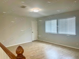 Spacious 4 Bedroom Home with Covered Patio in Cibolo