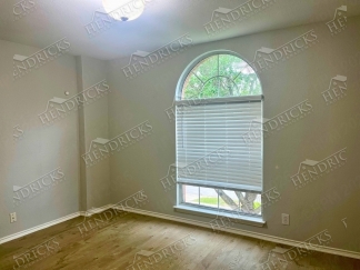 Spacious 4 Bedroom Home with Covered Patio in Cibolo