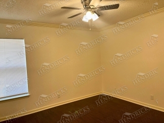 Spacious 2 Bedroom Duplex with Fireplace in Northeast San Antonio