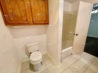 Spacious 2 Bedroom Duplex with Fireplace in Northeast San Antonio