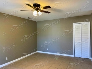 Charming 1 Bedroom Duplex Near Shopping and Schools in San Antonio