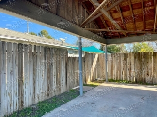 Charming 1 Bedroom Duplex Near Shopping and Schools in San Antonio