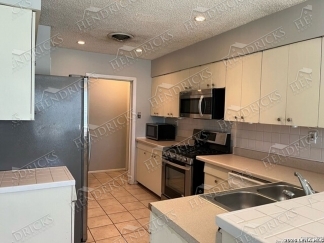 Bright 3BR Home Near Jefferson High School with Garage and Yard