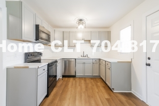 929 Cantwell Street (MU)