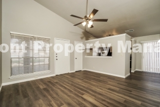 Newly Renovated 2-Bed, 2-Bath Sanctuary in San Antonio – Cozy Living Awaits at 8858 Meadow Range Street!