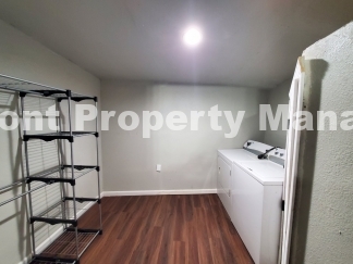 Charming Rental Opportunity in Vibrant San Antonio - 933 Lamar Street Awaits!