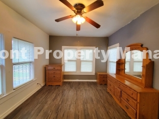 Charming Rental Opportunity in Vibrant San Antonio - 933 Lamar Street Awaits!